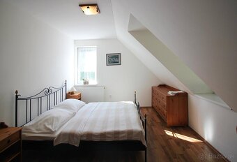 ZNÍŽENÁ CENA - Predám ubytovacie zariadenie v obci Vyhne - 10
