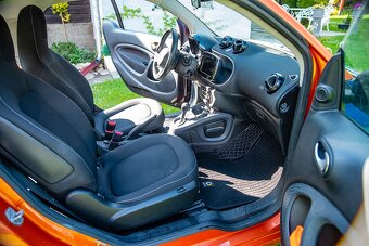 Predám Mercedes Smart fortwo coupe, benzín 66 kW, 6st.automa - 10