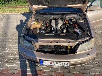 Opel Omega 2.6 V6 - 10
