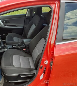 Kia ceed 1,4 CVVT 16v benzín - 10