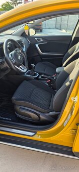 KIA XCEED - 10