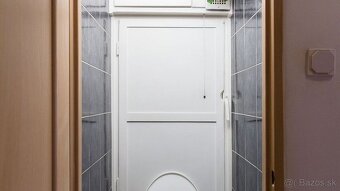 Na predaj 2-izbový byt so samostatnou kuchyňou vo vyhľadávan - 10