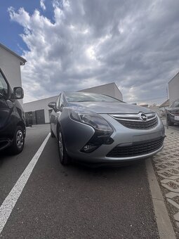Opel Zafira Tourer 2.0 CDTi Model 2016 - 10