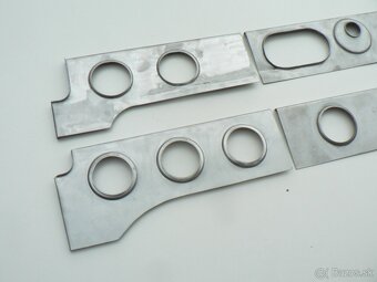 Lemy zadních blatníků Tatra 603 - 10