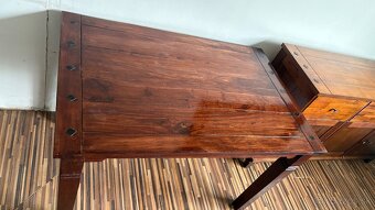 Komoda,jedálenský stôl, zrkadlo set masívneho dreva 240€ - 10