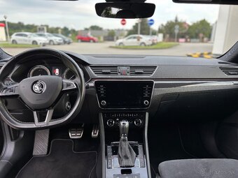 Predám Škoda superb sportline - 10