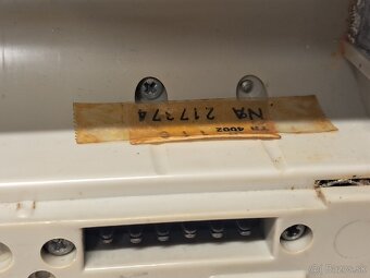 INGELEN TR 4002 》 Starožitné kabelkové prenosné radio - 10