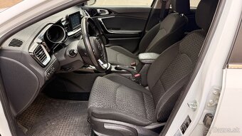 KIA Ceed SW 1.6crdi - 10