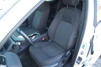 Land Rover Discovery Sport 2.0 Td4 HSE Luxury - 10