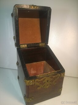 Starožitná drevená skrinka 19.storočie - 10