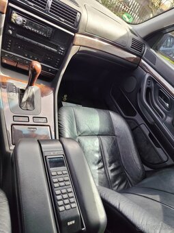 BMW e38 735i - 10