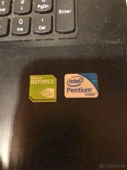 Predám repasovaný notebook Lenovo s Windovs 11 - 10