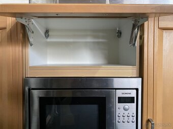 Masívna kuchynská linka z Nemecka so spotrebičmi - 10