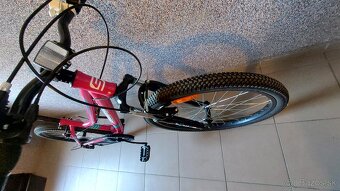 Dievčenský bycikel 24" - 10