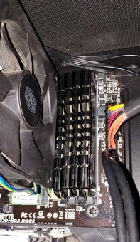 PC CORSAIR, Intel i5-7600K@3,8GHz,GTX 1060, 16GB DDR3, 3xSSD - 10
