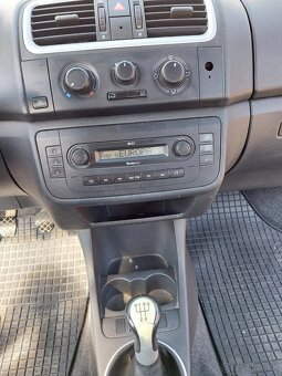 Škoda Fabia 2 Combi 1.6 16v 77KW benzín - 10