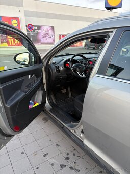 Kia Sportage 2.0 Crdi  4x4 100kw automat - 10