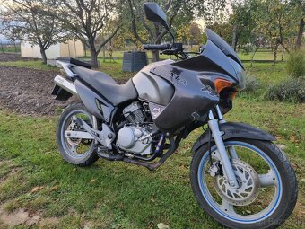 Honda Varadero 125 XL - 10