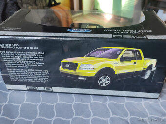 1:18 Ford F-150 - 10