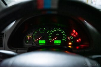 FORD Tourneo Connect 1.8 TDCi - 10
