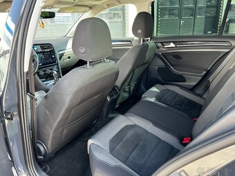 Volkswagen Golf VII Combi 2.0 TDI DSG Highline - 10