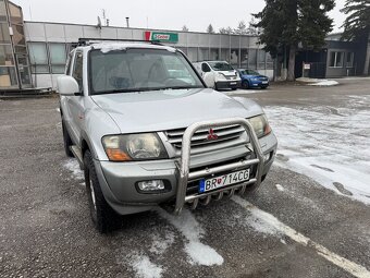 Mitsubishi Pajero 2.5 TD - 10