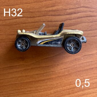 Predam Matchbox a hot wheels - 10