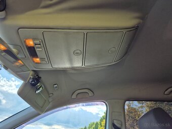 Volkswagen Touran 1,9 TDI 74Kw - 10