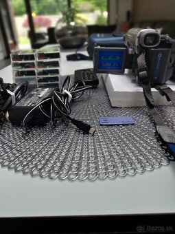 Videokamera SONY HANDYCAM Mini DCR-TRV 33E - 10