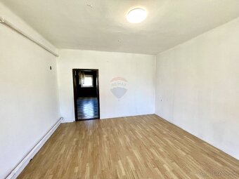 REMAX ponúka na predaj 2,5 izb. rodinný dom v pôvodnom stave - 10