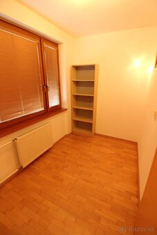 Na predaj 3-izbový byt s balkónom v Bojniciach, sídlisko Lúč - 10