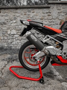APRILIA RSV1000R FACTORY - 10