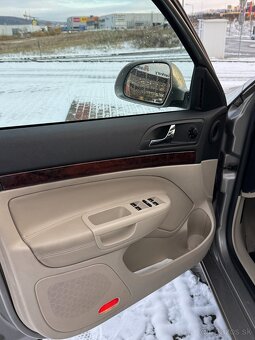 Škoda Octavia Combi 2.0 TDi, 103kW, 2011 - 10