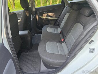 KIA CEE'D SW model 2018 1. Majitel - 10