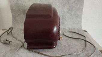 Staré bakelitové rádio TESLA TALISMAN. - 10