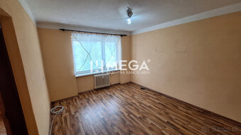 ZNÍŽENÁ CENA - NA PREDAJ 3-izbový BYT v meste Snina - 10