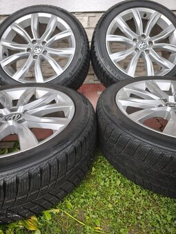 Volkswagen r18 - 10