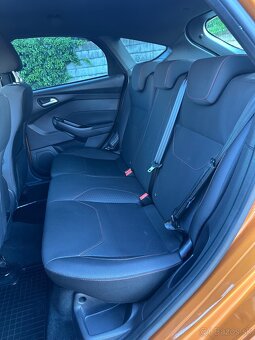 Ford Focus 1.5 EcoBoost ST Line - 10