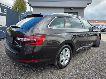 Škoda Superb Combi 2.0 TDI Sportline - 10