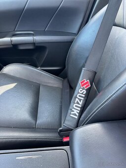 Suzuki Kizashi, 2011. 6st. manuál, predný pohon, panorama - 10