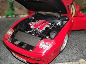 Prodám model 1:18 Ferrari 575 superamerica - 10