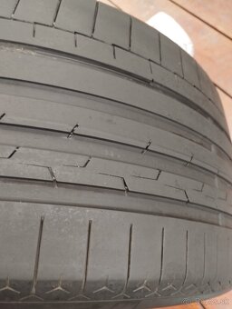 285 40 R20 Continental letni 5mm - 10