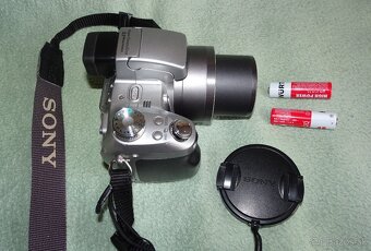 Predám digit. fotoaparát SONY DSC H1 na tužk. batérie - 10