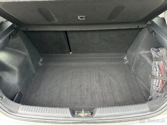KIA Ceed Hatchback 74kw Manuál - 10