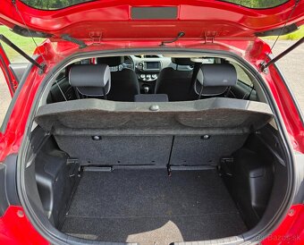 YARIS 1,5 - 10