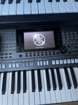 Yamaha PSR S-770 - 10