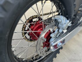 AJP PR7 650 Adventure NOVÁ - 10