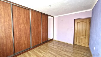 PREDAJ, rekonštruovaný rodinný dom v obci Predajná - 10