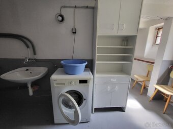 2-izbový byt s vlastným vchodom v centre - 10