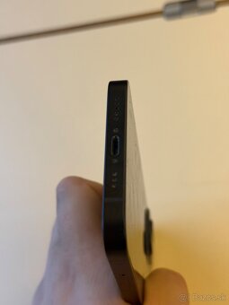 Predám Apple IPhone 13 128GB Black Stav Nového Telefonu - 10